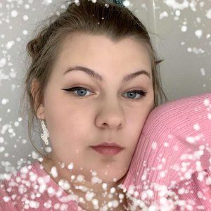 Meet your Posher, Elle